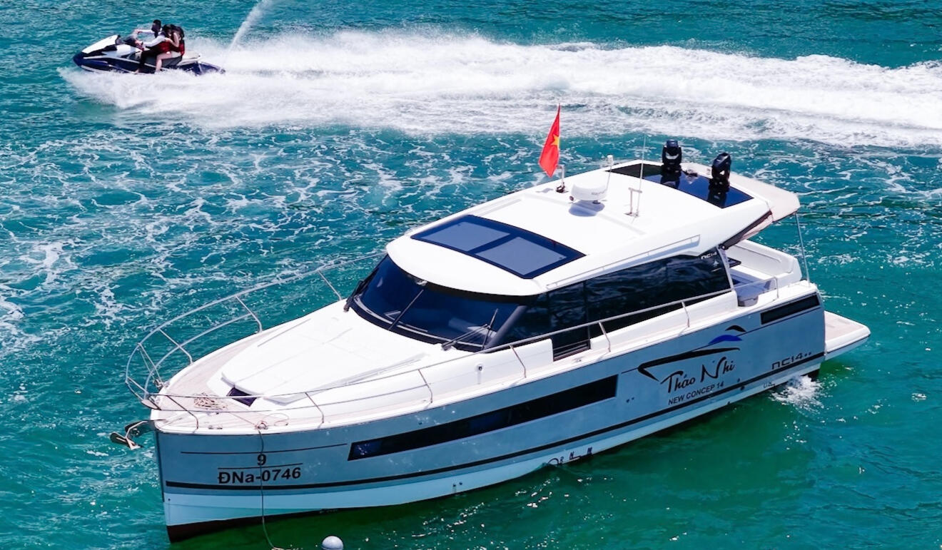 Untitled the-french-beauty-yacht-hiring-Da-nang-international-fireworks-festival